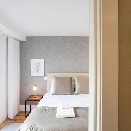 Center 2br Flat W/ Ac By Lovelystay