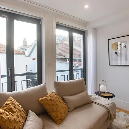 Center 2br Flat W/ Ac By Lovelystay דירה פורטו