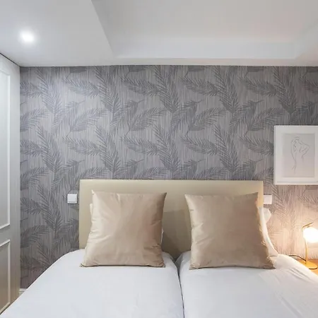 Center 2br Flat W/ Ac By Lovelystay