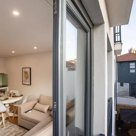 Apartment Center 2br Flat W/ Ac By Lovelystay *