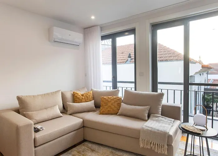 Apartament Center 2br Flat W/ Ac By Lovelystay