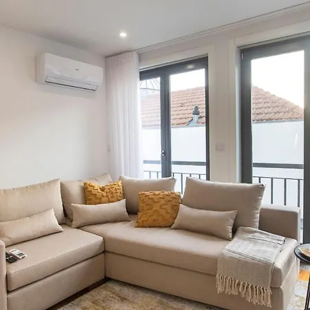 Apartment Center 2br Flat W/ Ac By Lovelystay