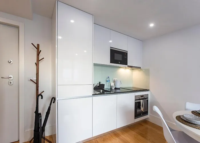 Center 2br Flat W/ Ac By Lovelystay *