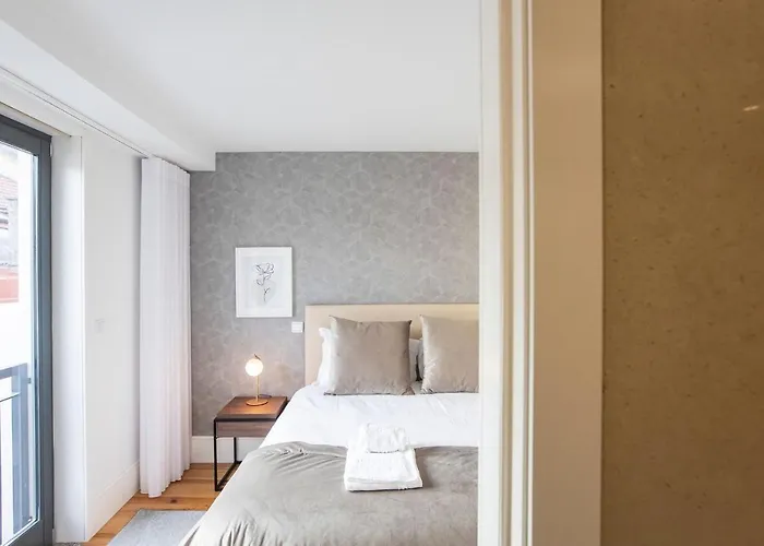 Center 2br Flat W/ Ac By Lovelystay